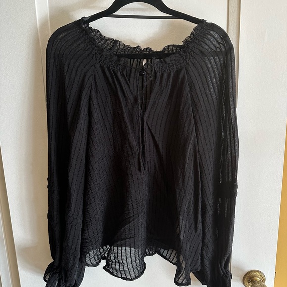 Free People Black Out of Town Split Neck blouse - size S/M - Picture 4 of 9